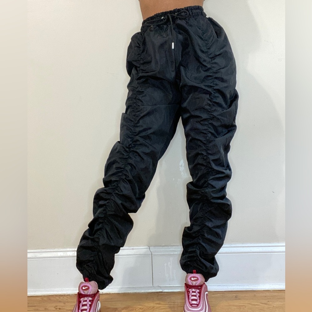 PrettyLittleThing Black Women’s Joggers US Size 8, UK Size 12